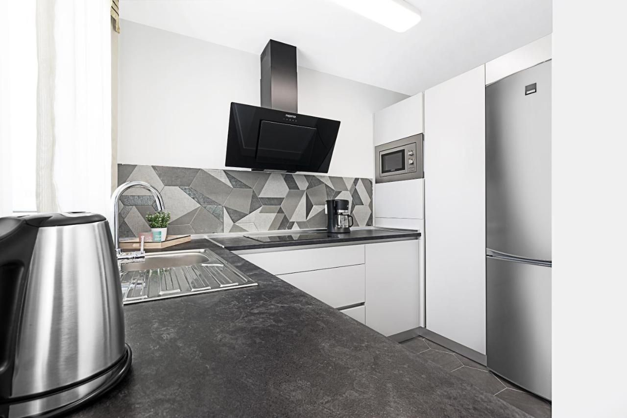 Apartamentos Perla Marina Nerja Luaran gambar