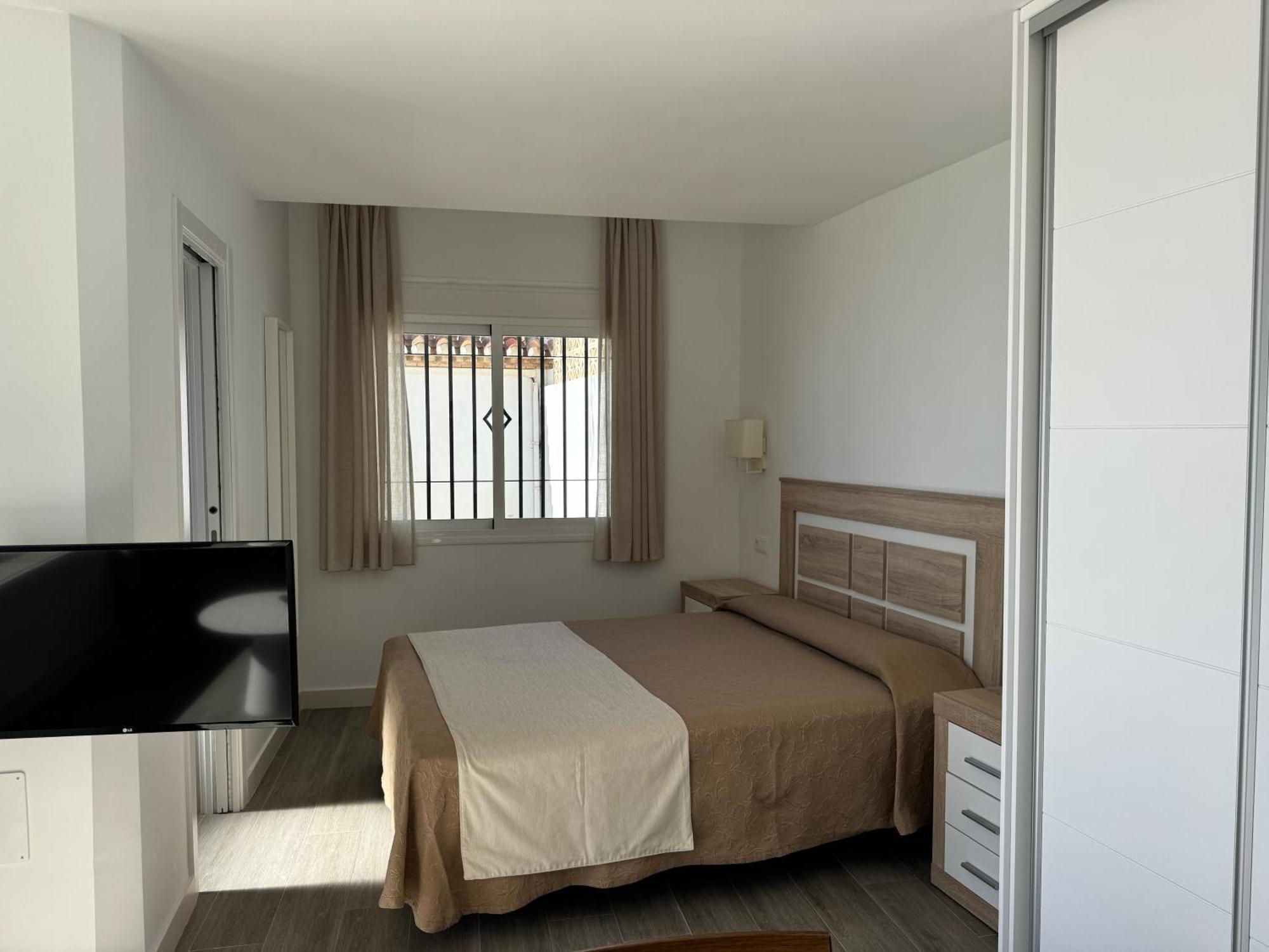 Apartamentos Perla Marina Nerja Luaran gambar